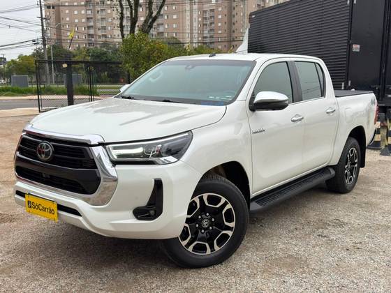 TOYOTA HILUX 2.8 D-4D TURBO DIESEL CD SRX LIMITED 4X4 AUTOMÁTICO